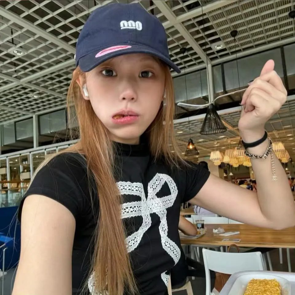 寒武纪 海报